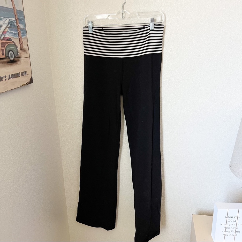 Lululemon Groove Pant II Striped waistband size 10